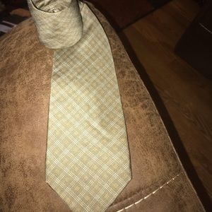 Yellow and green neck tie